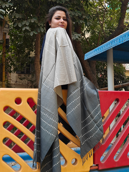 Ash Grey Bandani Ombre Handwoven Woollen Stole